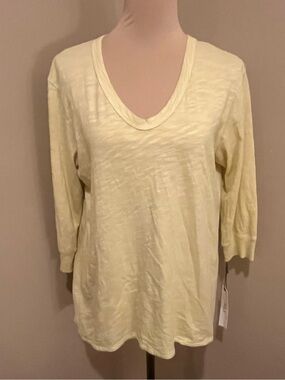 Wilt Butter Yellow V-Neck 3/4 Sleeve Tee, size Medium